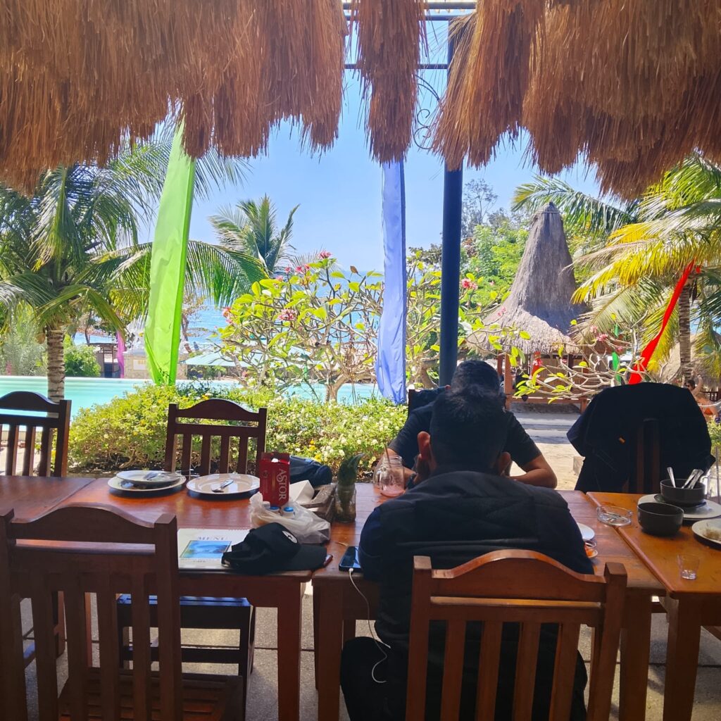 Menikmati Pantai Kita untuk Terakhir Kali