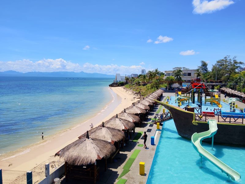 Aku dan SubaSuka Waterpark Kupang Nusa Tenggara Timur